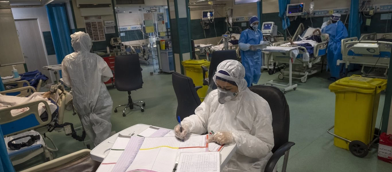 Ιράν: Γυναίκα γιατρός νόσησε από τον κορωνοϊό αλλά συνέχισε να φροντίζει ασθενείς μέχρι τον θάνατό της (φώτο)